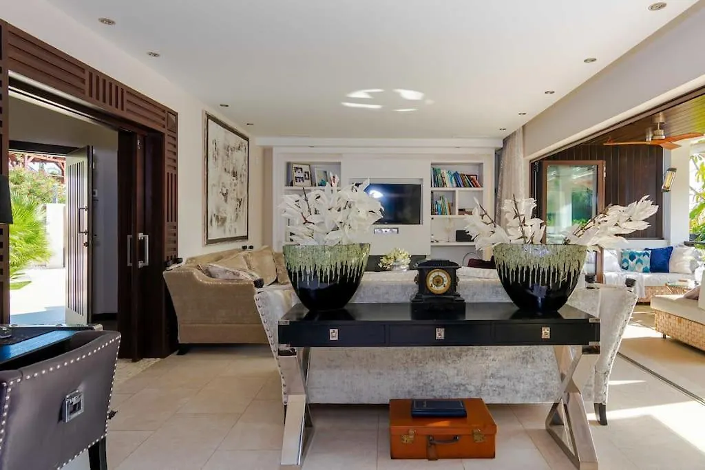 Stunning And Spacious Villa In Marbella - Casa Luz