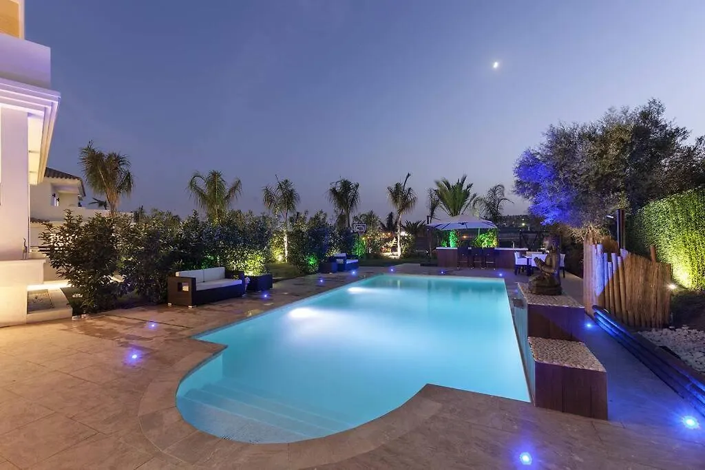 Stunning And Spacious Villa In Marbella - Casa Luz